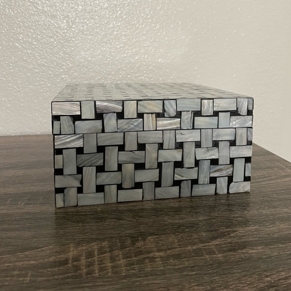 Grey-ish Blue Shell Inlay Box - Picture 3 of 5